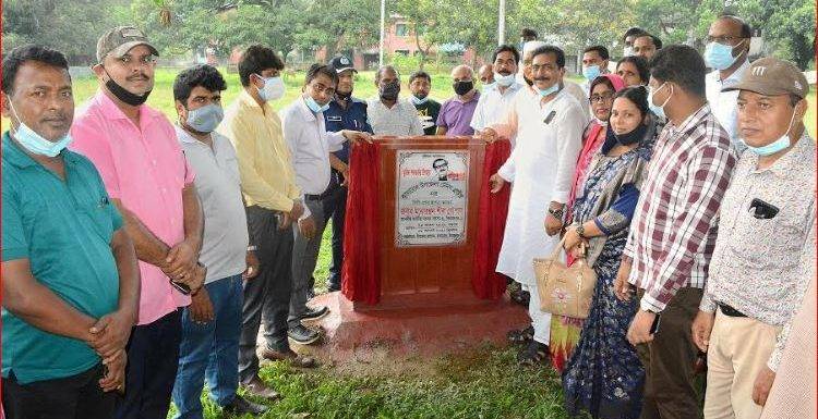 কাহারোলে   টেনিস  গ্রাউন্ড  এর  ভিত্তি  প্রস্তর  উদ্বোধন !