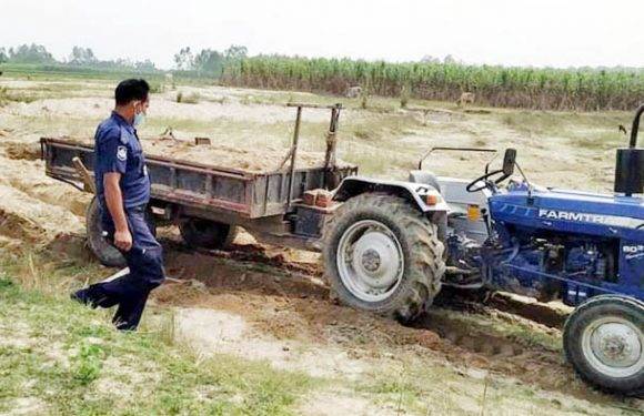 পীরগঞ্জে টাঙ্গন নদী থেকে অবৈধভাবে বালু উত্তোলন: ৫০ হাজার টাকা জরিমানা